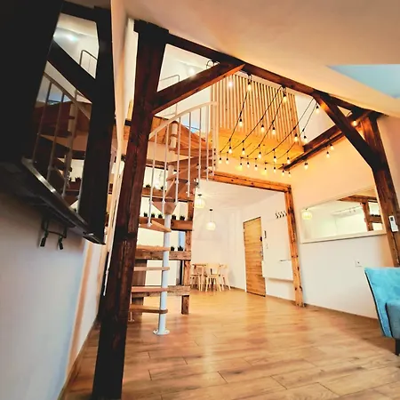 Garden House Jacuzzi *