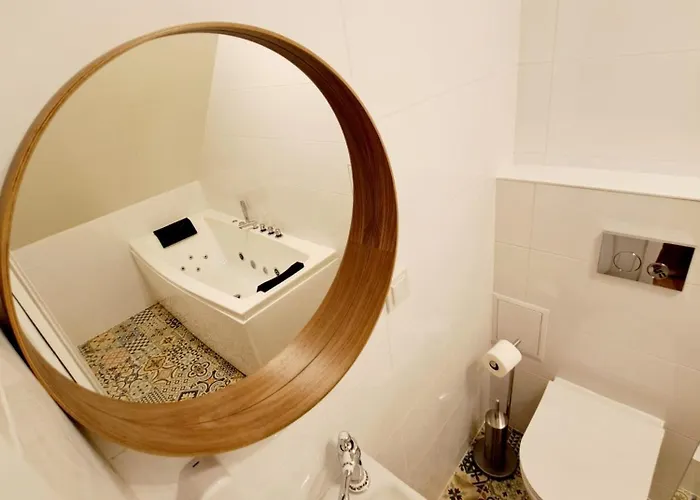 شقة Garden House Jacuzzi