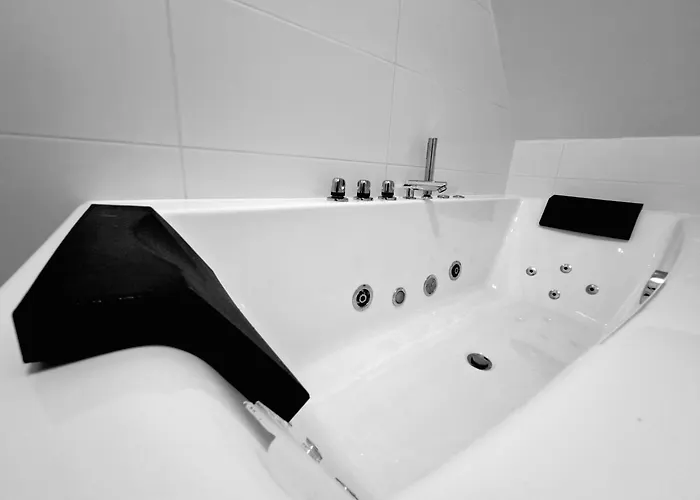 شقة Garden House Jacuzzi راتشيبوش